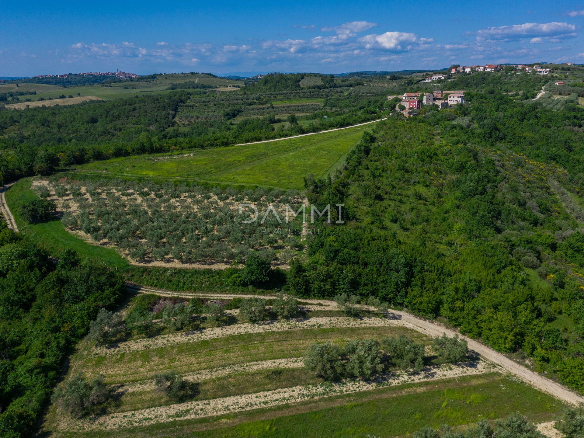 ISTRIEN, BUJE - Wunderschöne Villa mit Blick auf das Meer und die Natur